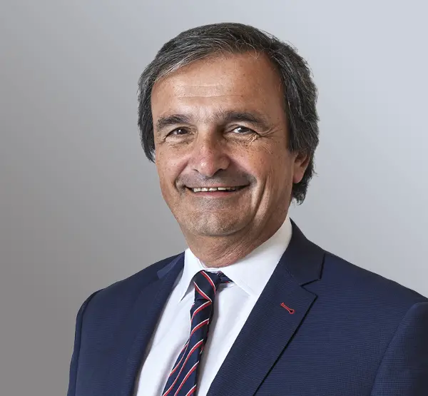 Dr. Fernando Cáceres